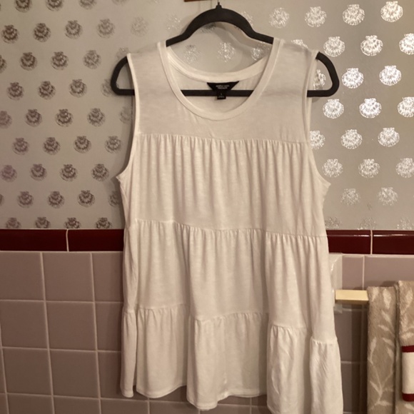 Simply Vera, Size L sleeveless trapeze top - Picture 2 of 5